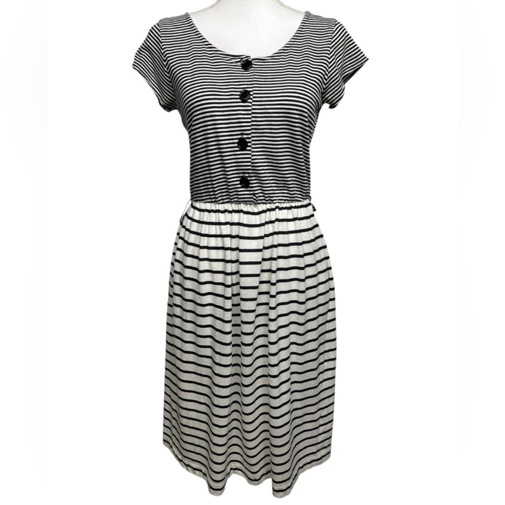 CARRIAGE COURT SPORT / Black & White Stripe Vintage Dress / Small Estimate